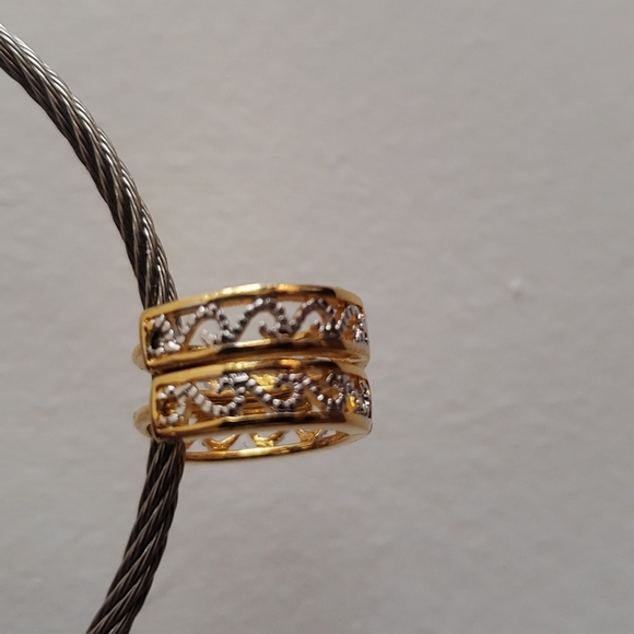 Earings 2 tone - Picture 4 of 5